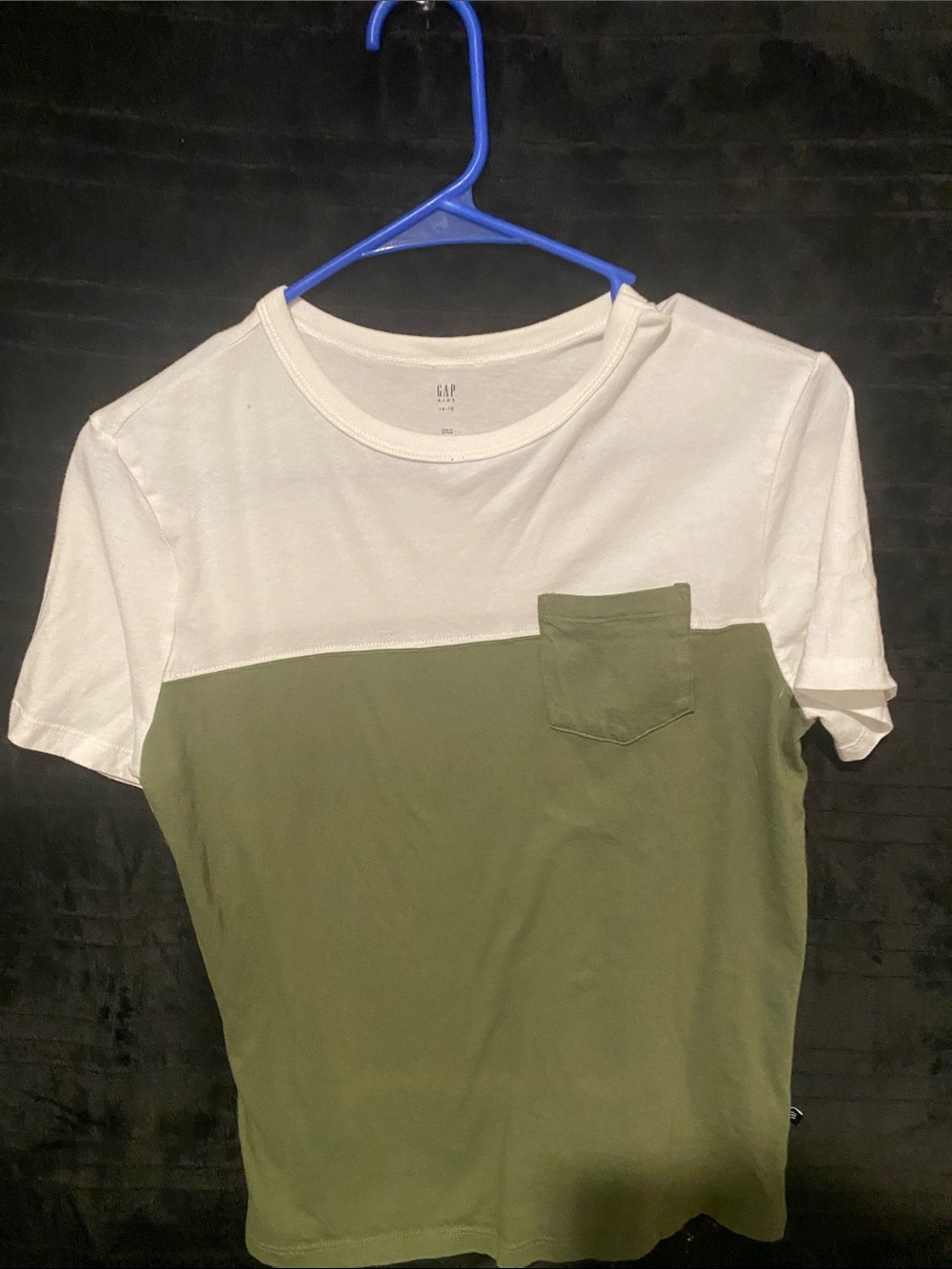 GAP White and Olive Green Colorblock Pocket Tee